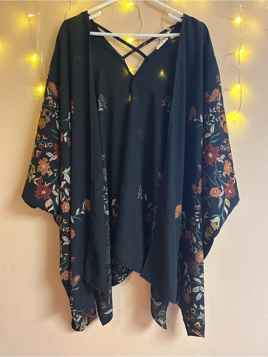 ODDY Tops - ODDY Black Floral Kimono Plus Size One  Size